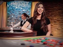 Betting interface and hand ranking guide displayed on togel filipina Texas Poker table